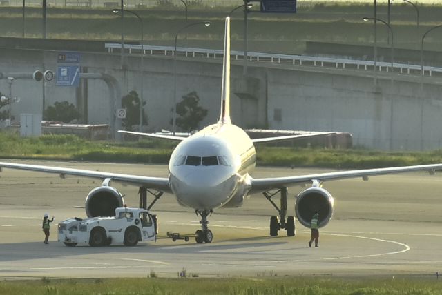 Airbus A320 (B-9962)