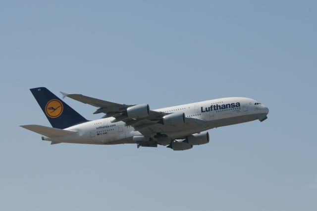 Airbus A380-800 (D-AIMB)