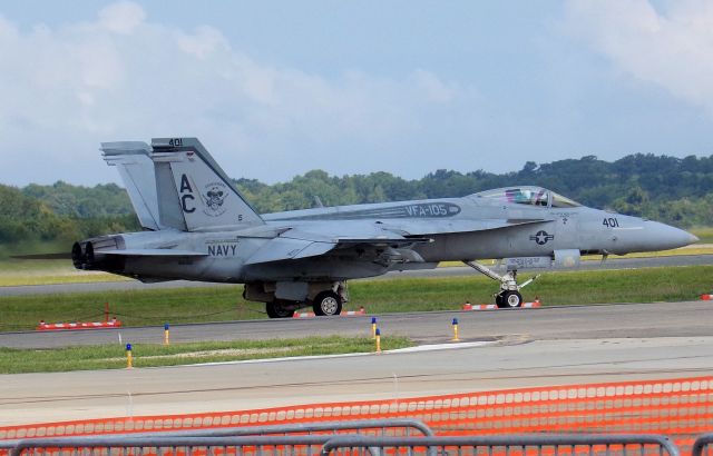 McDonnell Douglas FA-18 Hornet (16-6651)