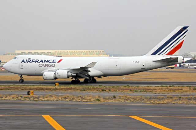 Boeing 747-400 (F-GIUD)