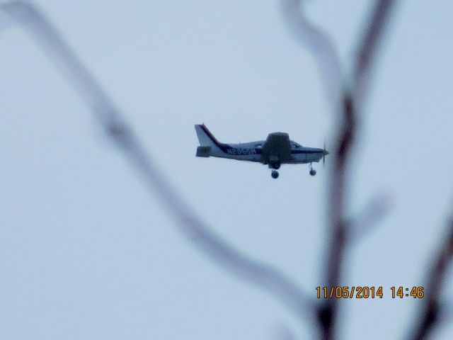 Piper Cherokee Arrow (N2855M)