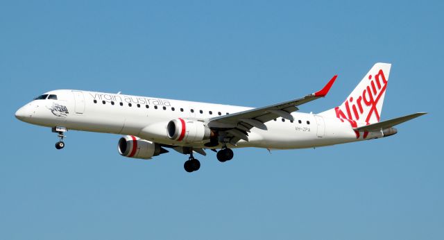 Embraer ERJ-190 (VH-ZPA) - "Apollo Beach" Short Final To Rwy 16R