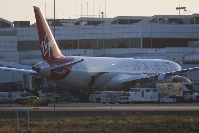 Boeing 787-9 Dreamliner (G-VSPY)