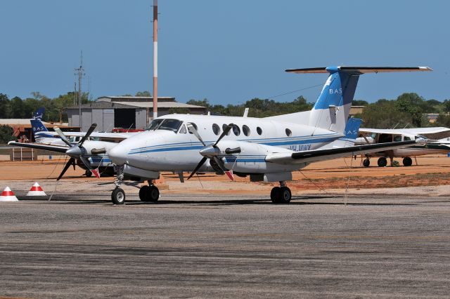 Beechcraft Super King Air 200 (VH-MWX)