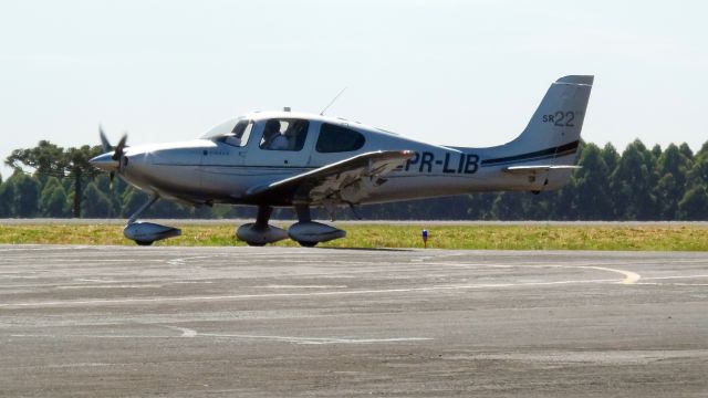 Cirrus SR-22 (PR-LIB)