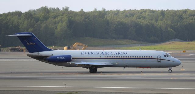 McDonnell Douglas DC-9-30 (N932CE)