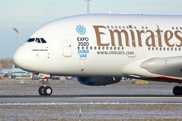 Airbus A380-800 (A6-EDF)