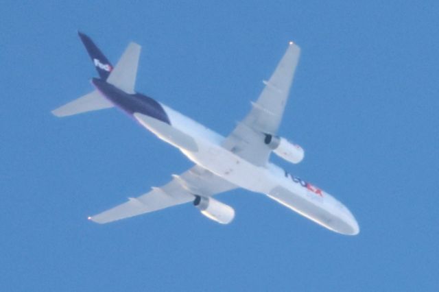 Boeing 757-200 (C-FMEU) - C-FMEU Boeing B757-2B7SF Fedex MORNINGSTAR Air Express MAL8054 De Montréal YUL Vers Moncton YQB Altitude 6492 Mètres. Vitesse 853 KM/H Survolant la ville de Lavaltrie QC. Le 14-02-2025 à 16:28.