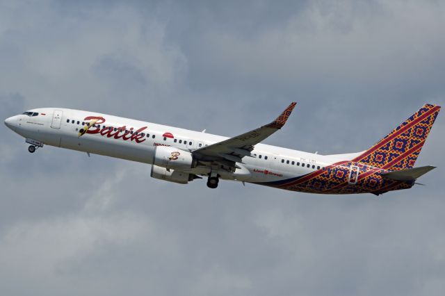 Boeing 737-900 (PK-LBI)