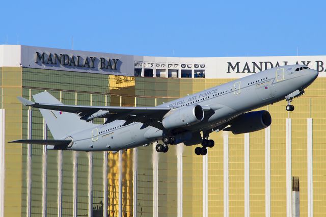 Airbus A330-200 (ZZ334) - One of the Royal Air Forces KC-3 Voyagers. 