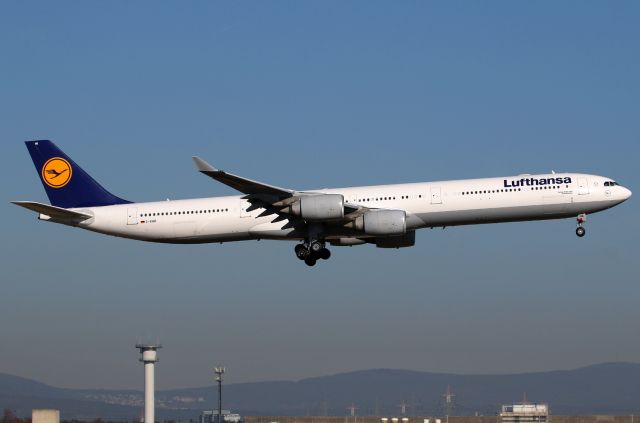 Airbus A340-600 (D-AIHB)