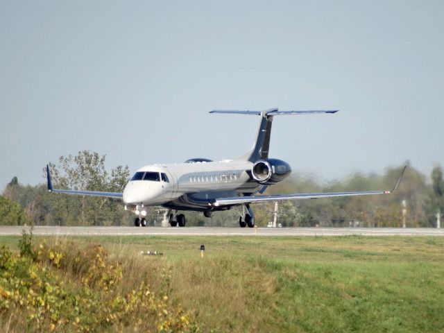 Embraer Legacy 600/650 (N1977H)