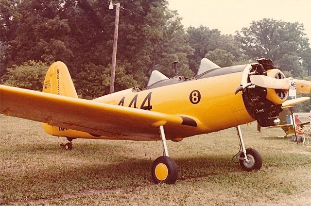 N6186 — - Military training air craft at the EAA Fly In