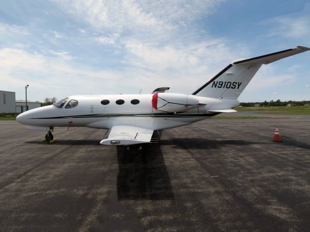 Cessna Citation Mustang (N910SY)