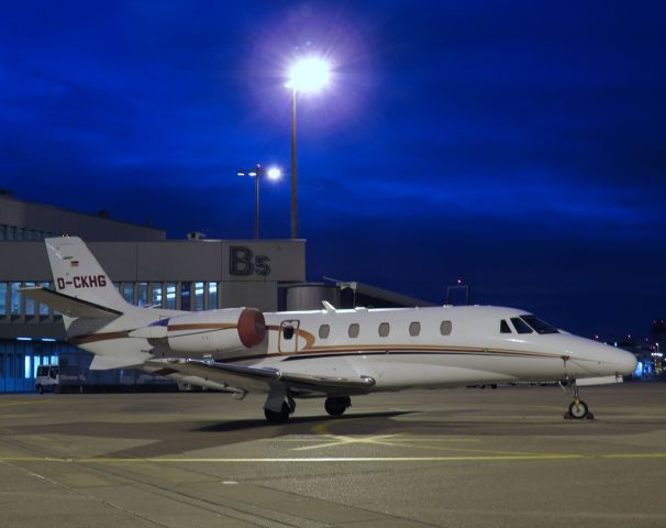 Cessna Citation V (D-CKHG) - Early in the morning