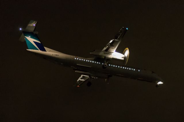 de Havilland Dash 8-400 (C-GWEF)