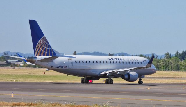 Embraer 175 (N207SY) - opb. SkyWest