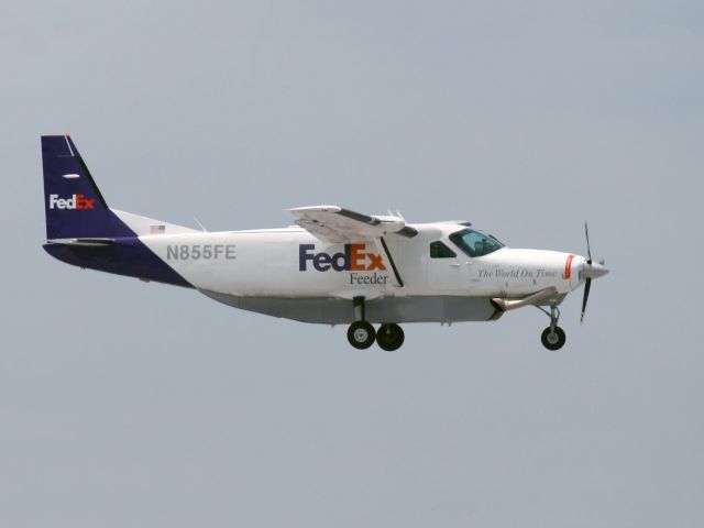 Cessna Caravan (N855FE) - One of FEDEX hard working Caravans.