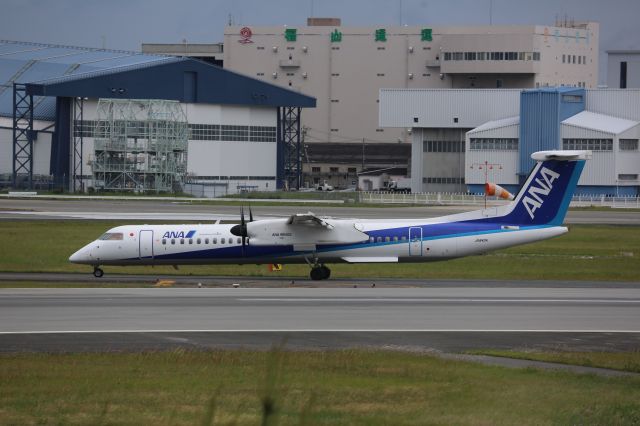 de Havilland Dash 8-400 (JA842A)