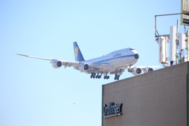 BOEING 747-8 (D-ABYT)