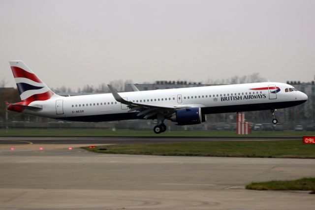 Airbus A321neo (G-NEOR) - On short finals for rwy 09L on 23-Nov-18 on delivery from EDHI as BAW9253P.