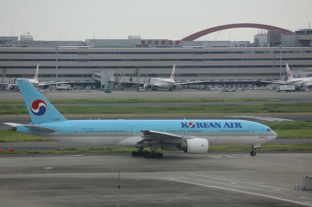 Boeing 777-200 (HL7750)