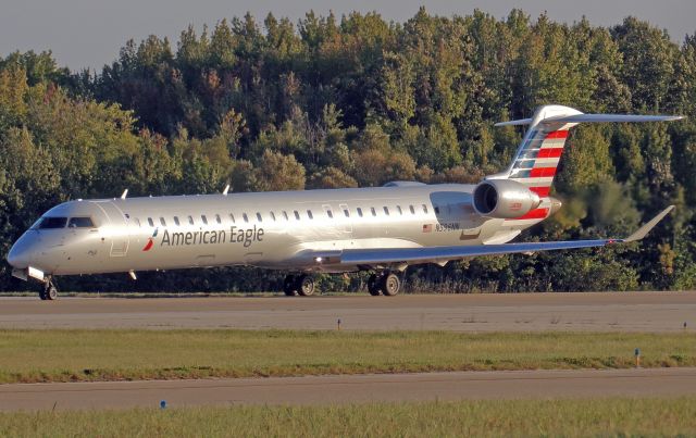 Canadair Regional Jet CRJ-900 (N596NN)