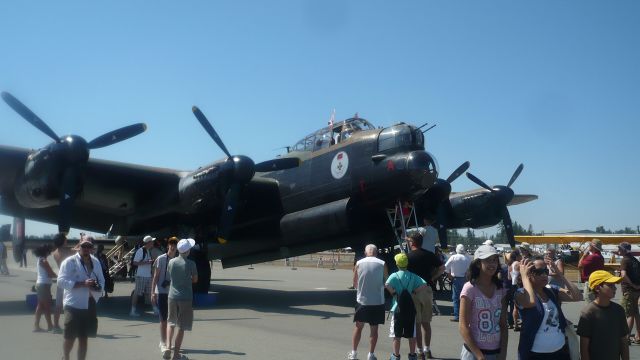 Avro 683 Lancaster —