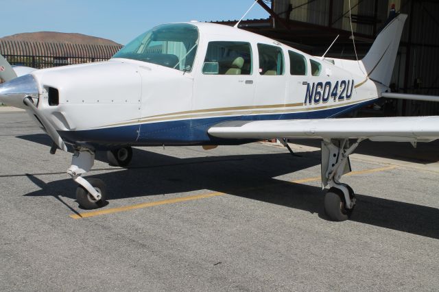 Beechcraft Sierra (N6042U)