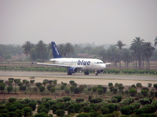 Airbus A319 (AP-EDB) - ABQ - Air Blue