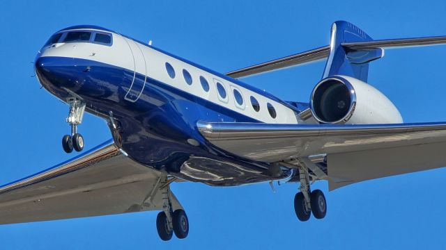 GULFSTREAM AEROSPACE G-7 Gulfstream G600 (N63NB) - 31L approach for this beauty! What a way to start off the 2021 spotting year!br /Jan. 1,2021