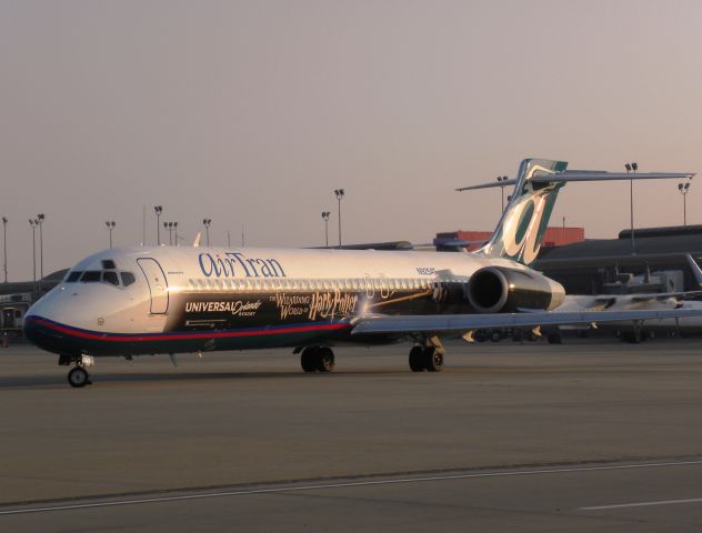 Boeing 717-200 (N925AT)