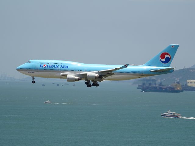 Boeing 747-400 (HL7402)