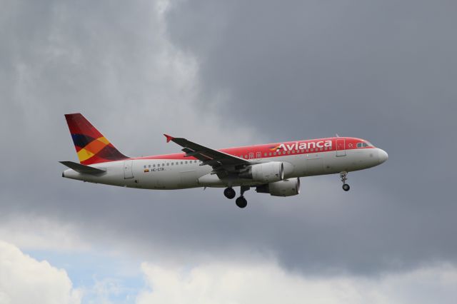 Airbus A320 (HC-CTR) - Avianca Ecuador (AV) HC-CTR A320-214 [cn4599]br /Quito Mariscal Sucre (UIO). Avianca Ecuador flight AV1633 on final approach from Guayaquil José Joaquín De Olmedo (GYE). Wearing the last of the colorful ‘orange fuselage’ liveries associated with Avianca since the early 1970’s. This livery which was replaced across the fleet by a new, white fuselage design from May 2013 following the complete fleet integration of TACA (TA) which had been acquired in October 2009 but retained its own branding and identity until 2013. br /Taken from embankment alongside Conector Alpachaca highway 2 miles south of the airport.br /2018 04 06br /a rel=nofollow href=http://alphayankee.smugmug.com/Airlines-and-Airliners-Portfolio/Airlines/AmericasAirlines/Avianca-AVhttps://alphayankee.smugmug.com/Airlines-and-Airliners-Portfolio/Airlines/AmericasAirlines/Avianca-AV/a