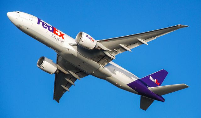 Boeing 777-200 (N857FD) - A FedEx 777 departing Anchorage for Oakland, California.  5/22/21.