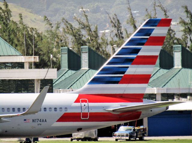 Boeing 757-200 (N174AA)