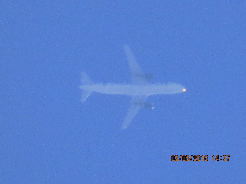 Airbus A320 (N208FR)
