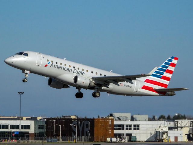 Embraer ERJ 175 (N106HQ) - Brickyard 4512 departing for Charlotte, NC on 11/29/2020 (spotted from Tuskegee Rd.)  