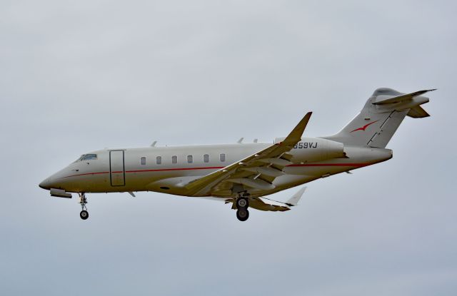 Canadair Challenger 350 (N359VJ)