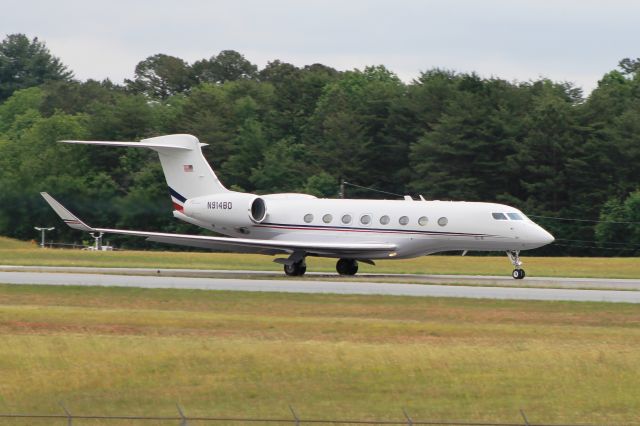 Dassault Falcon 50 (N914BD) - This is NOT a Falcon. Its a 2013 Gulfstream VI, bright, very clean, very nice ride!