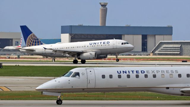 Airbus A319 (N807UA)