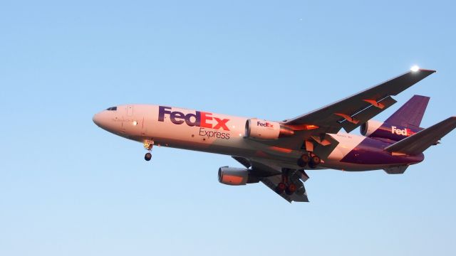 McDonnell Douglas DC-10 (N560FE) - FedEx N560FE at YYZ August 6, 2015 8.23 PM