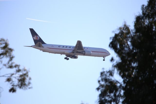 BOEING 767-300 (C-GYAJ)