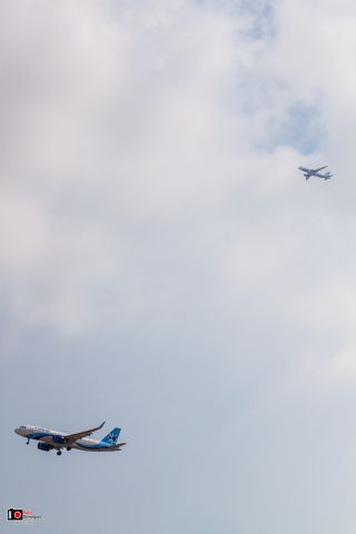 Airbus A320 (XA-JRM) - From MID to CUN, closed by storm