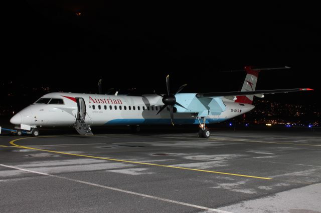 de Havilland Dash 8-400 (OE-LGH)