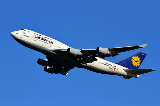 Boeing 747-400 (D-ABVS)