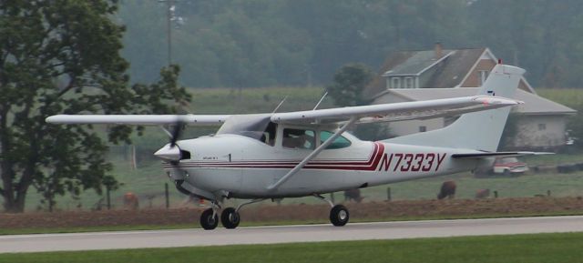 Cessna Skylane RG (N7333Y) - Departing rwy 27 on Aug 17th, 2012....