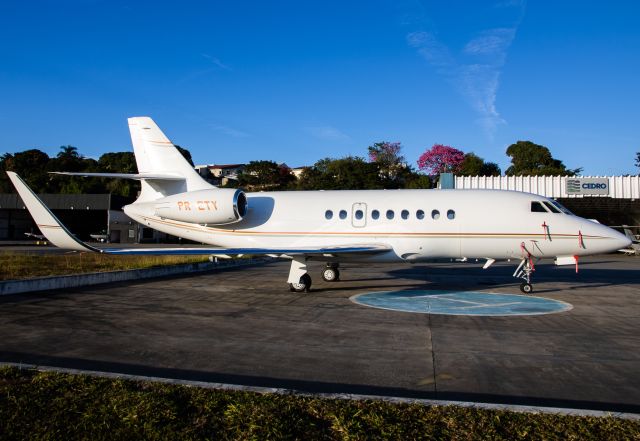 Dassault Falcon 2000 (PR-ETY)
