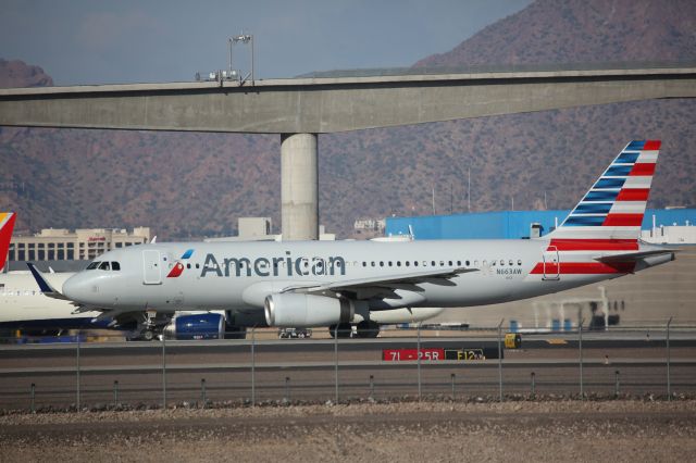 Airbus A320 (N663AW)
