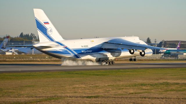 Antonov An-124 Ruslan (RA-82081) - VDA5196 makes tire smoke on landing Rwy 16R on 10.28.17. (ln 08-03 / msn 9773051462165).